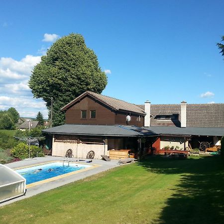 Pod Lipou Hotel Dolni Brusnice Exterior photo